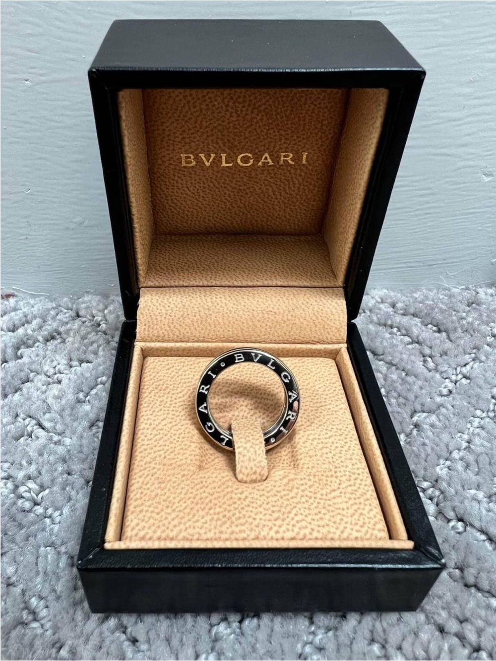18K white Gold Band Ring